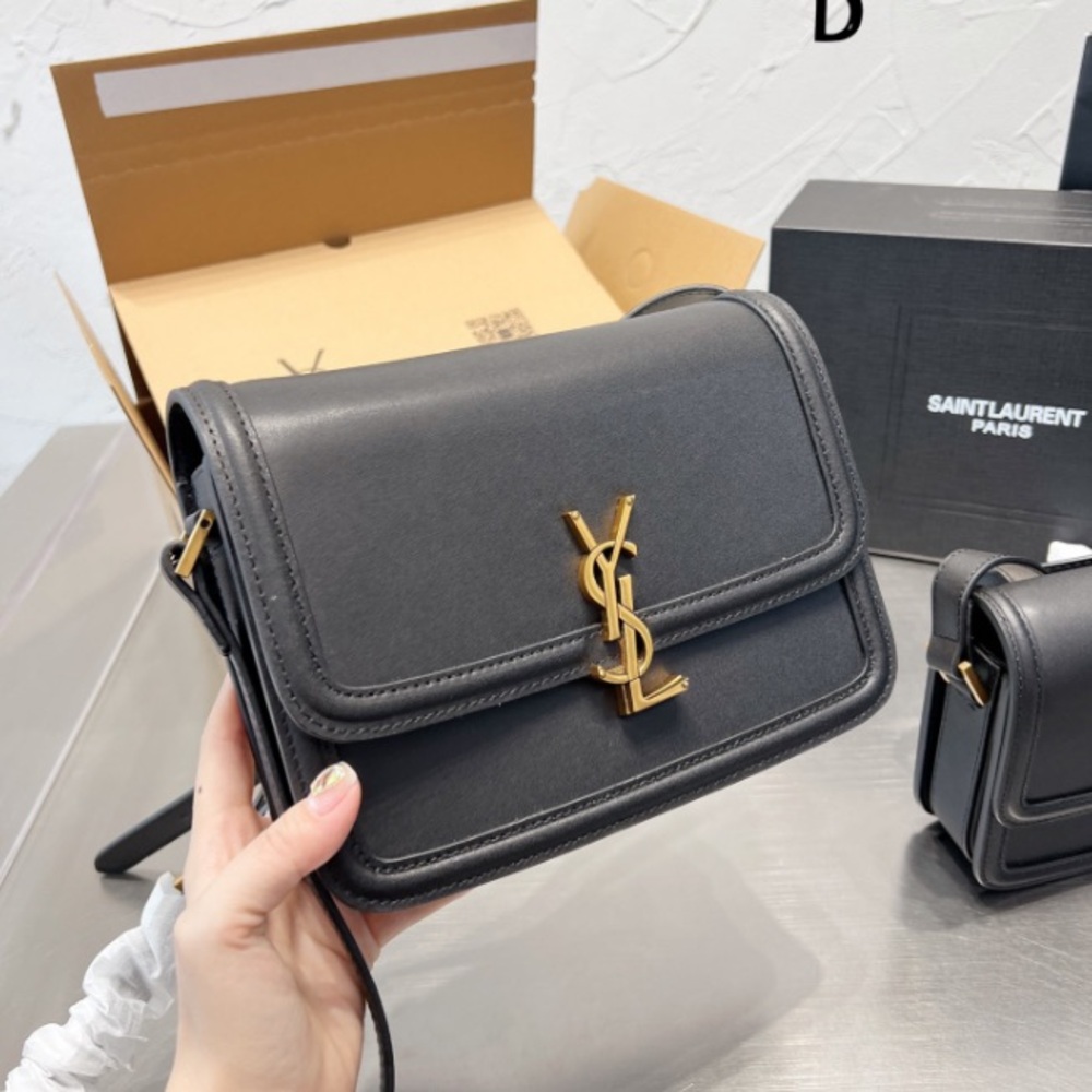 Yves Saint Laurent Handheld Bags Chain Bags